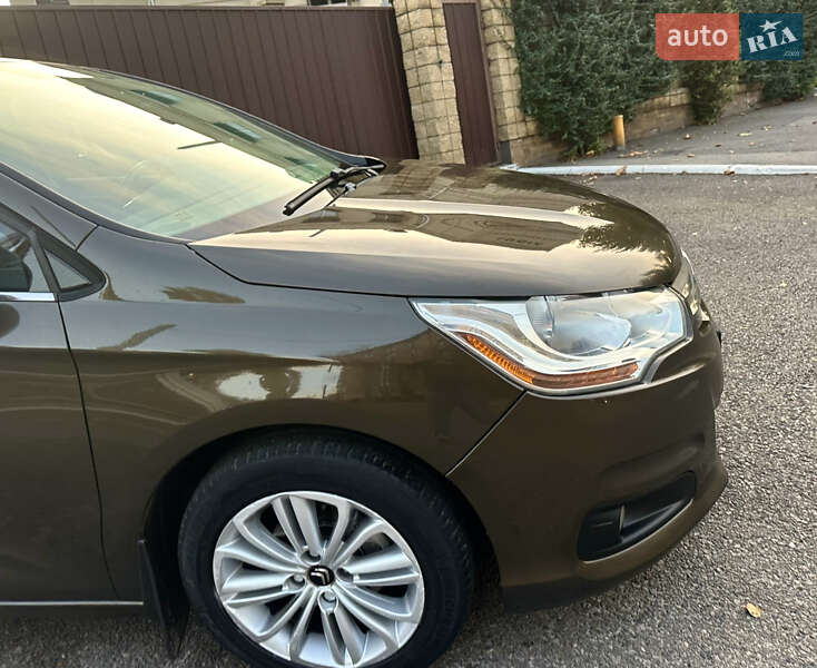 Хэтчбек Citroen C4 2014 в Днепре