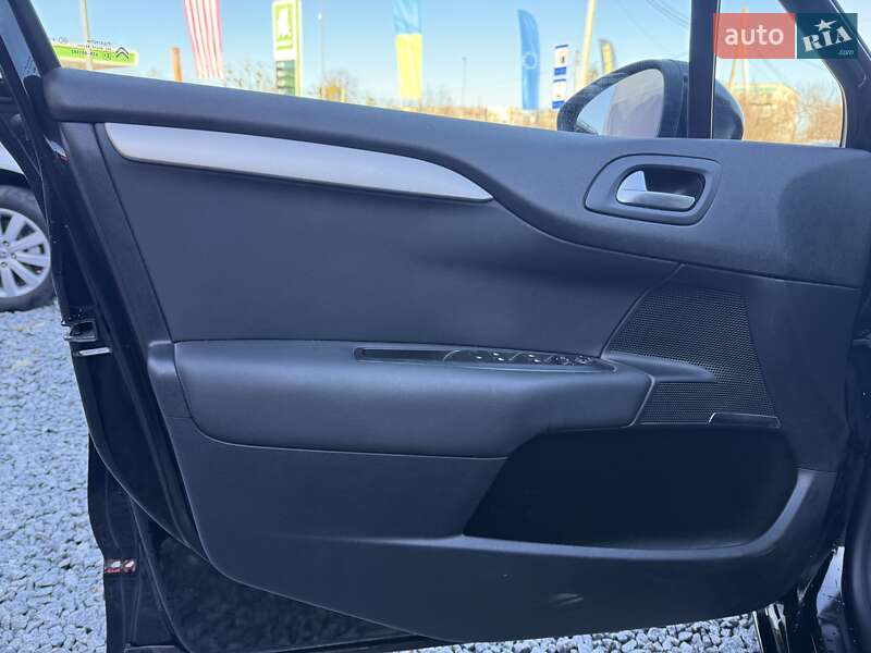 Хетчбек Citroen C4 2012 в Стрию