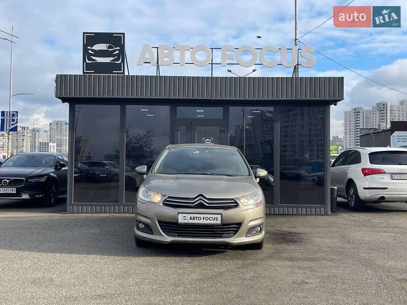 Хэтчбек Citroen C4 2013 в Киеве