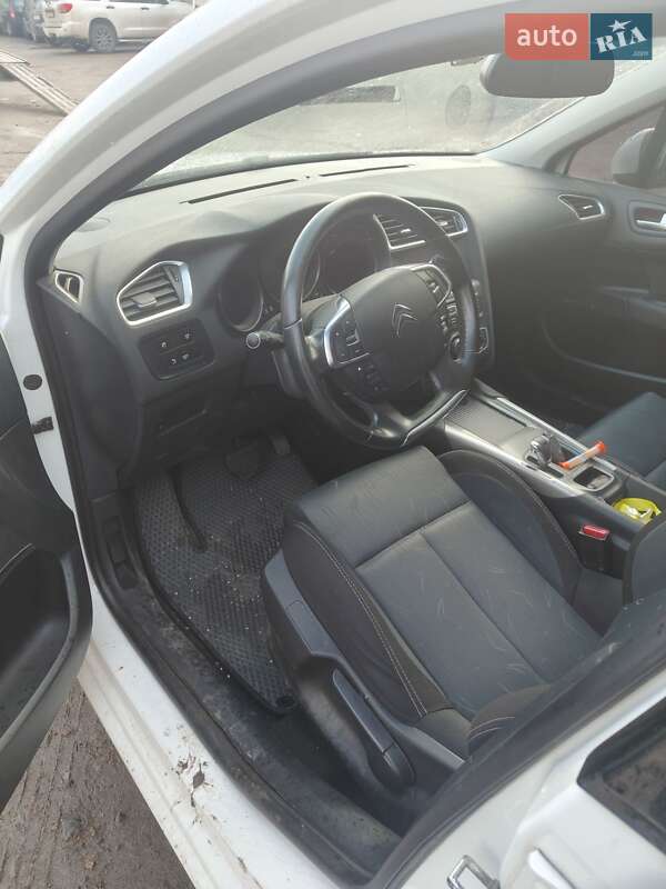 Хэтчбек Citroen C4 2012 в Ровно