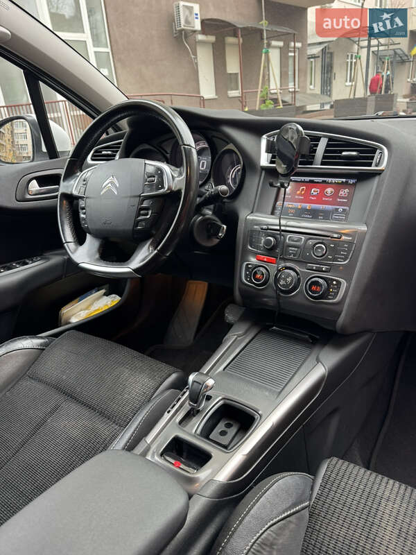 Хетчбек Citroen C4 2012 в Києві фото 7 Хетчбек Citroen C4 2012 в Києві