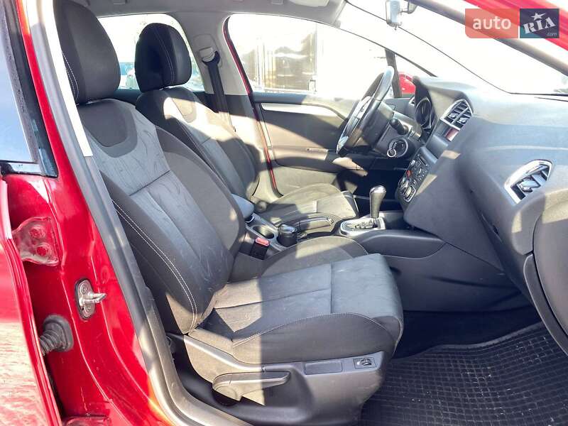 Хетчбек Citroen C4 2011 в Києві фото 12 Хетчбек Citroen C4 2011 в Києві