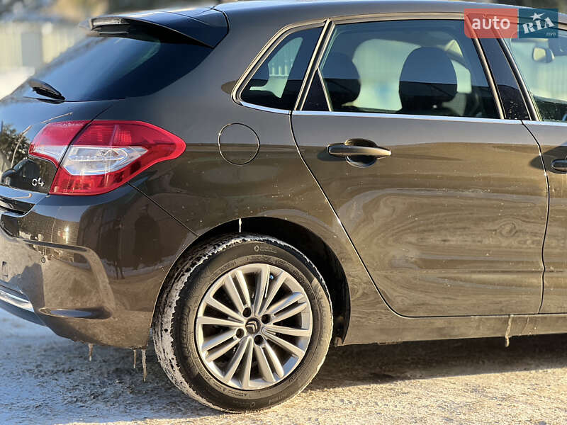 Хэтчбек Citroen C4 2011 в Луцке