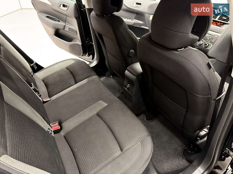 Хэтчбек Citroen C4 2013 в Киеве фото 36 Хэтчбек Citroen C4 2013 в Киеве