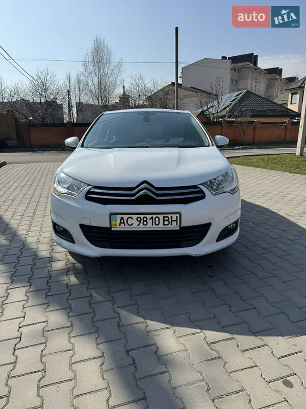 Седан Citroen C4 2013 в Луцке