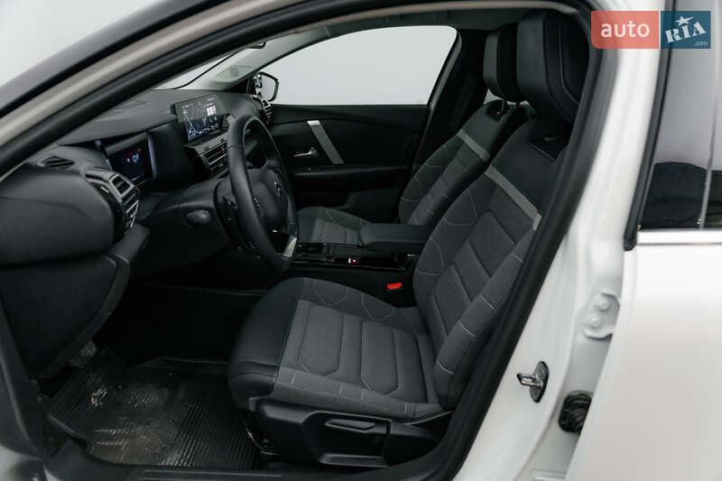 Хэтчбек Citroen C4 2023 в Киеве фото 7 Хэтчбек Citroen C4 2023 в Киеве