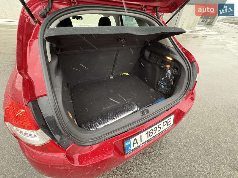 Хэтчбек Citroen C4 2011 в Киеве фото 14 Хэтчбек Citroen C4 2011 в Киеве