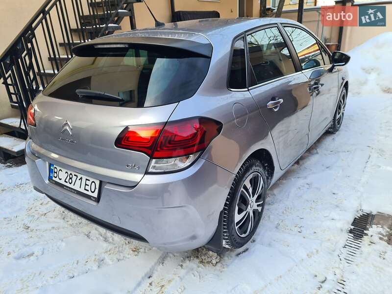 Хэтчбек Citroen C4 2016 в Львове
