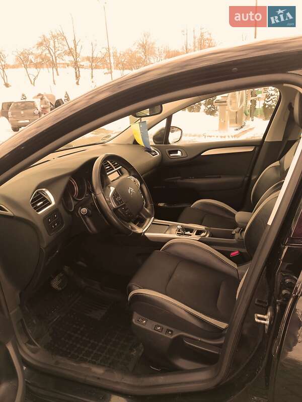 Хэтчбек Citroen C4 2012 в Выгоде фото 14 Хэтчбек Citroen C4 2012 в Выгоде