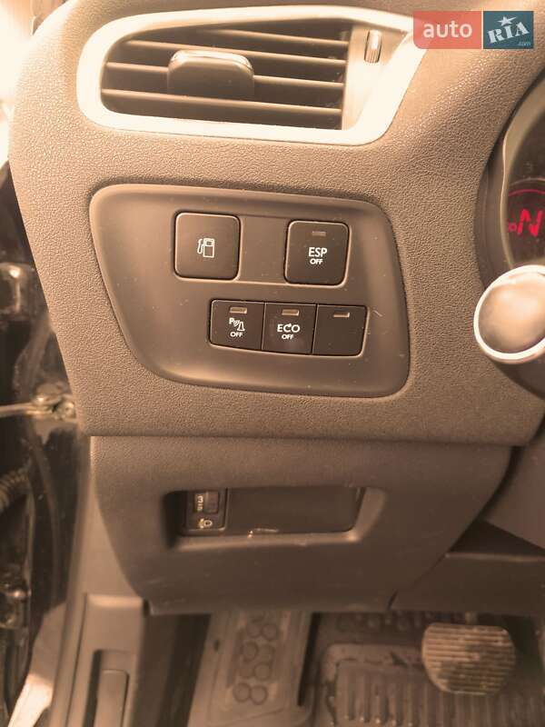 Хэтчбек Citroen C4 2012 в Выгоде фото 22 Хэтчбек Citroen C4 2012 в Выгоде