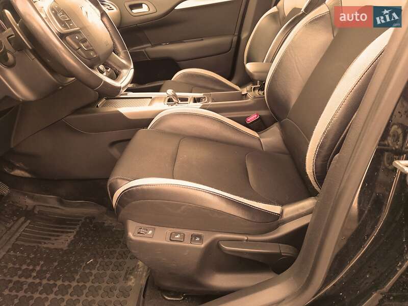 Хэтчбек Citroen C4 2012 в Выгоде фото 23 Хэтчбек Citroen C4 2012 в Выгоде