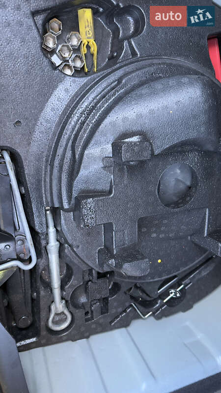 Хэтчбек Citroen C4 2011 в Черновцах фото 16 Хэтчбек Citroen C4 2011 в Черновцах