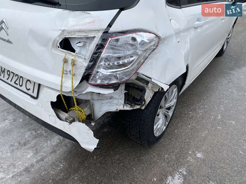 Хэтчбек Citroen C4 2011 в Святопетровское