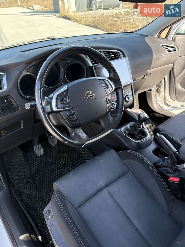 Хетчбек Citroen C4 2011 в Львові