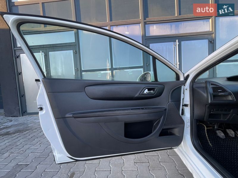 Купе Citroen C4 2006 в Тернополі