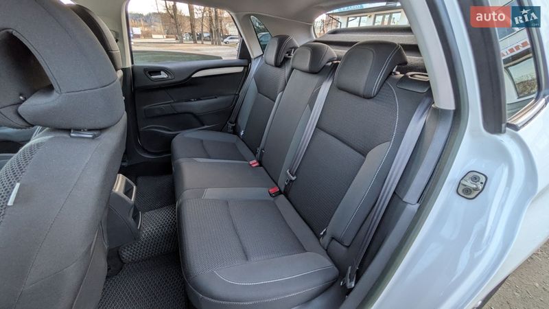 Хэтчбек Citroen C4 2013 в Львове