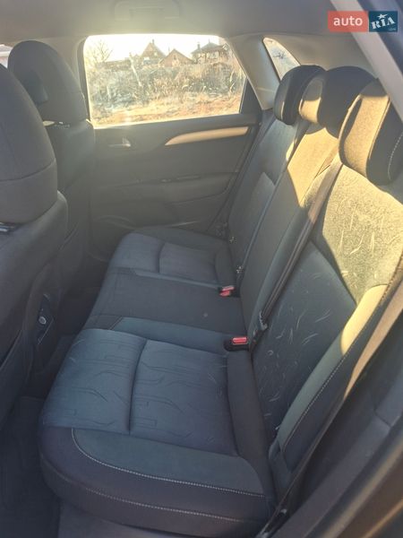 Хэтчбек Citroen C4 2014 в Киеве