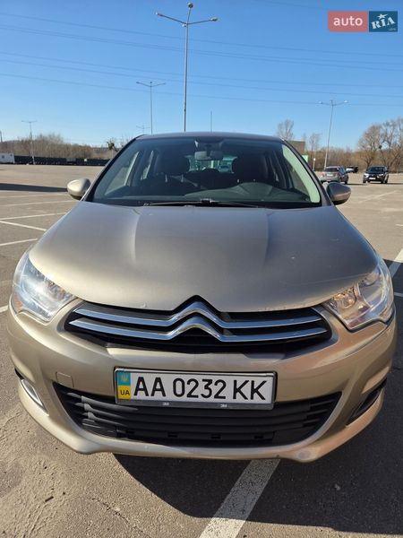 Хэтчбек Citroen C4 2012 в Киеве