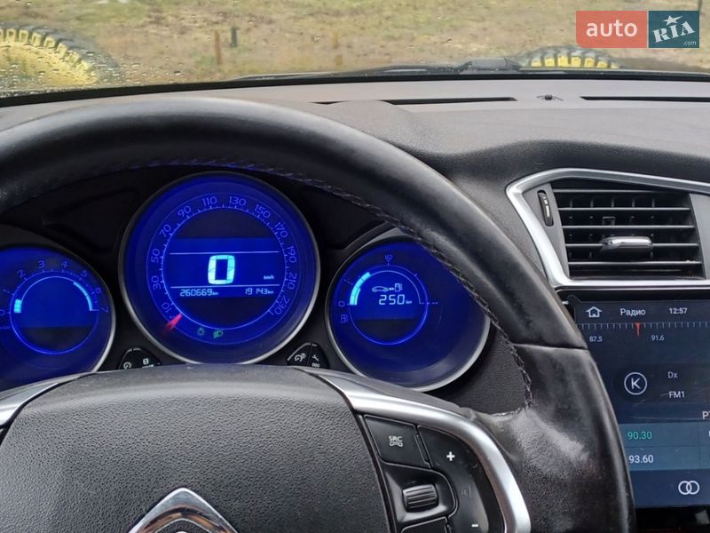 Хэтчбек Citroen C4 2013 в Павлограде фото 5 Хэтчбек Citroen C4 2013 в Павлограде