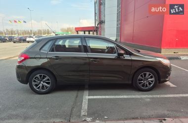 Хэтчбек Citroen C4 2014 в Киеве