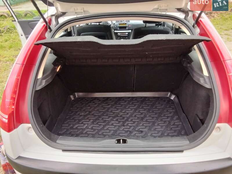Хетчбек Citroen C4 2009 в Львові