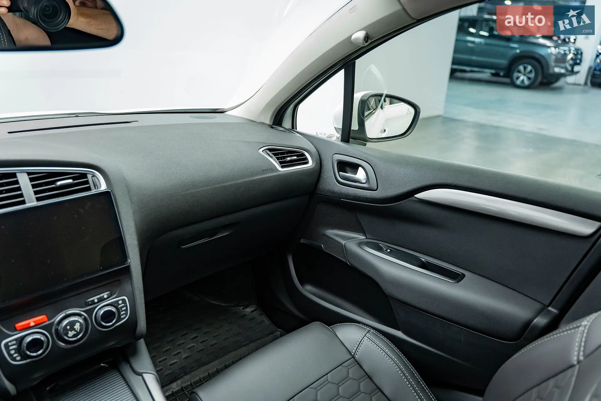 2013 Citroen C4 - мініатюра 13