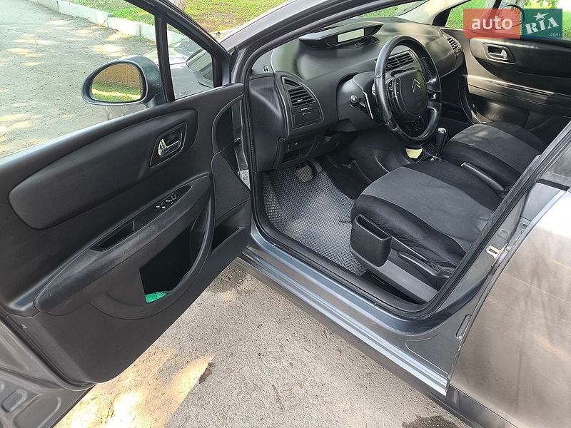 Хэтчбек Citroen C4 2009 в Волочиске