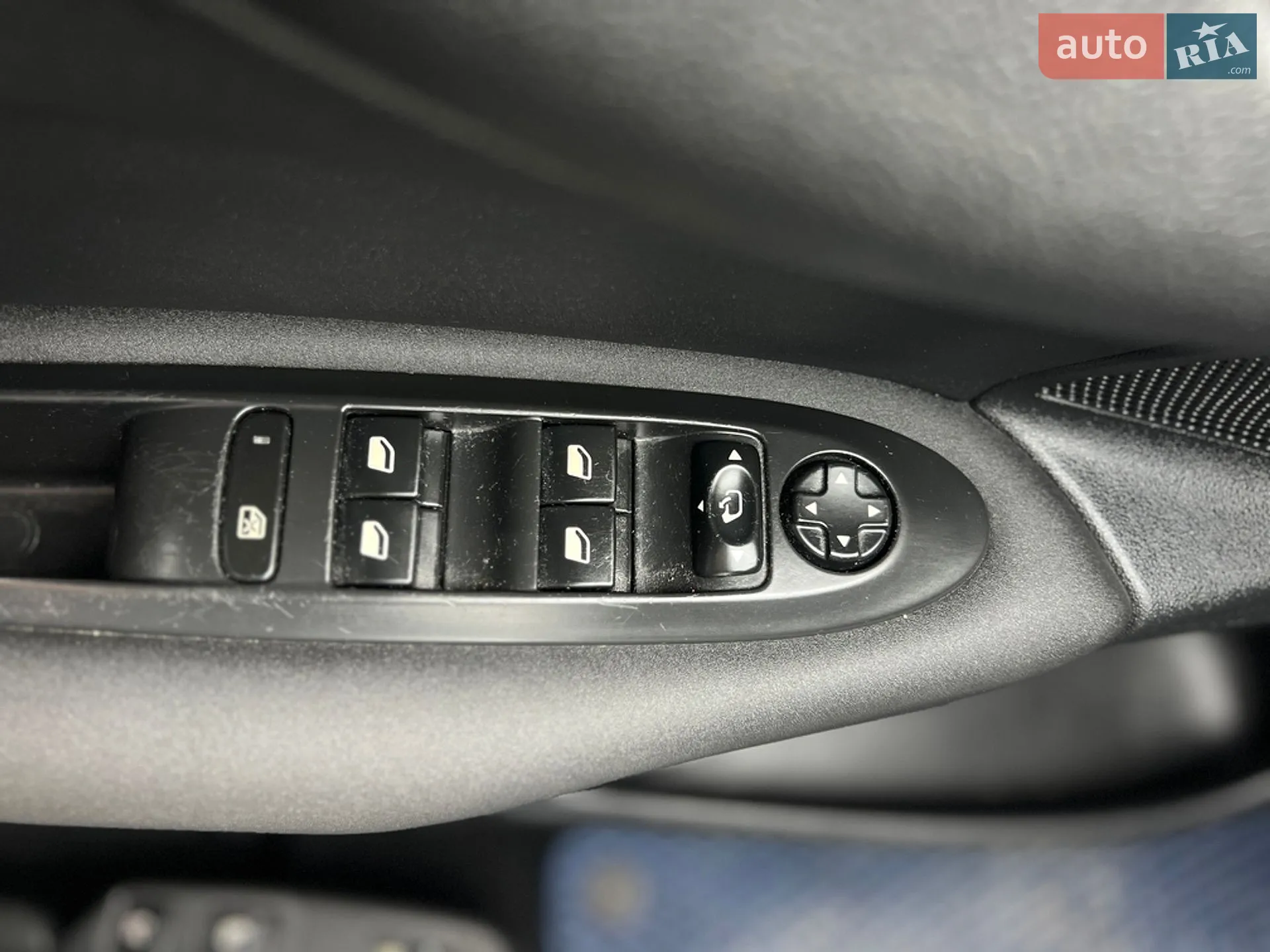 2011 Citroen C4 - мініатюра 10