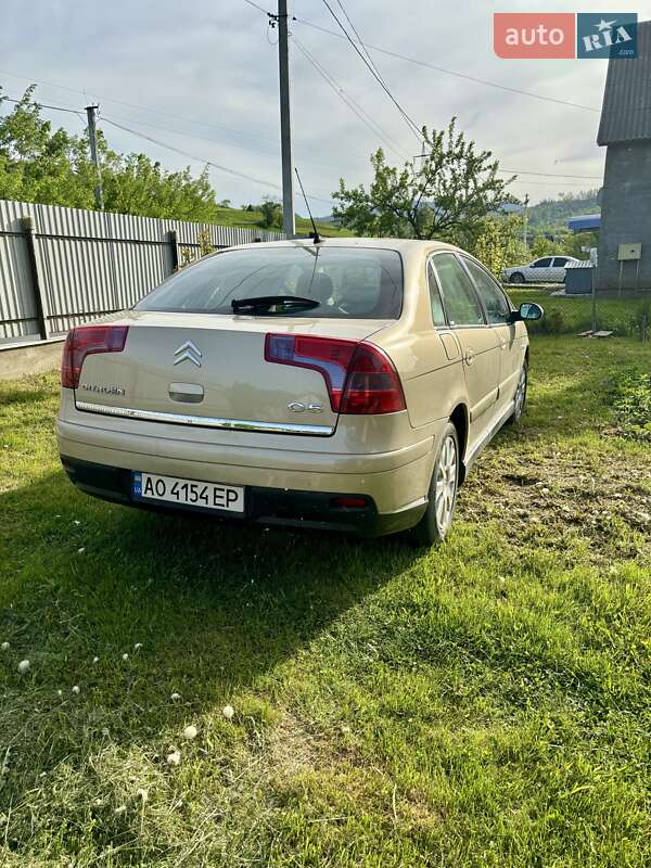 Седан Citroen C5 2005 в Воловцю