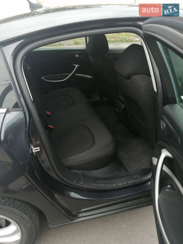 Седан Citroen C5 2012 в Ровно