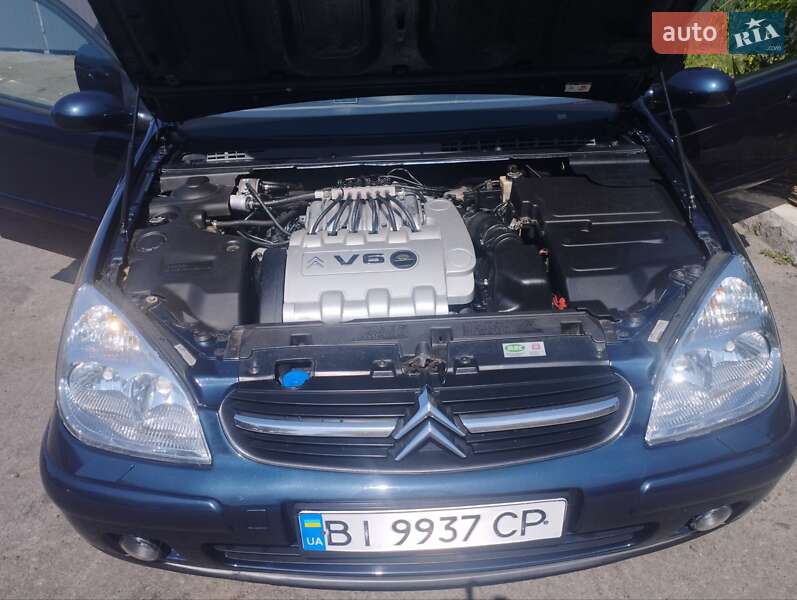 Седан Citroen C5 2001 в Горішніх Плавнях