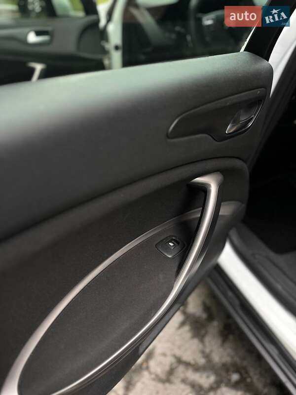 Седан Citroen C5 2010 в Кореці