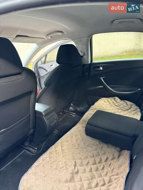 Седан Citroen C5 2010 в Кореці