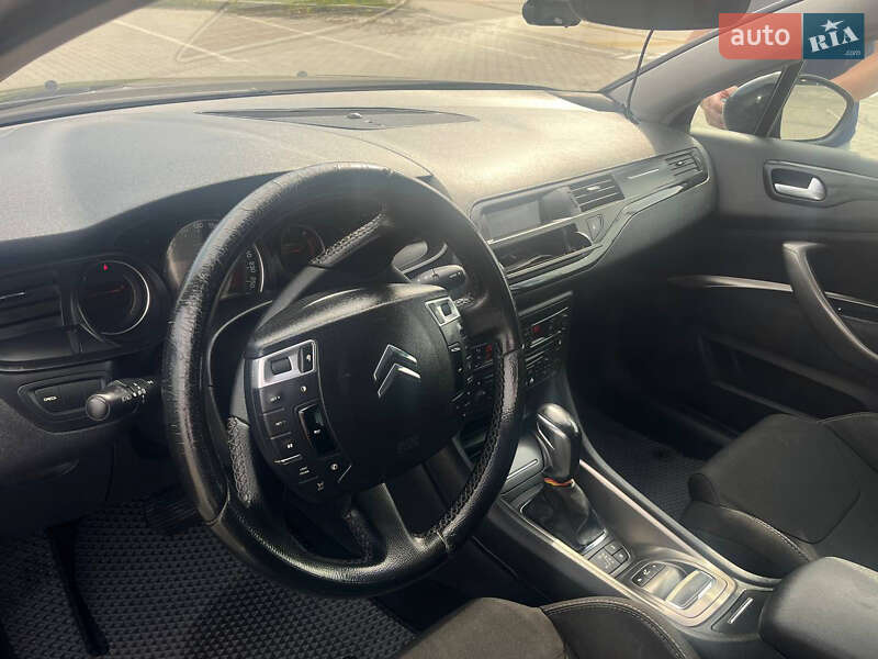 Седан Citroen C5 2010 в Львове