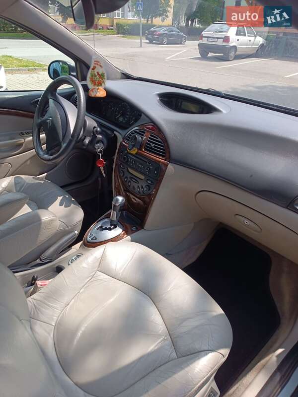Седан Citroen C5 2002 в Ужгороде
