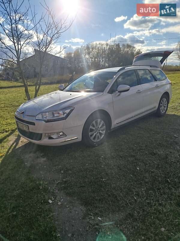Универсал Citroen C5 2011 в Комарному