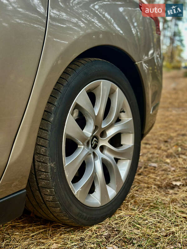 Универсал Citroen C5 2012 в Обухове