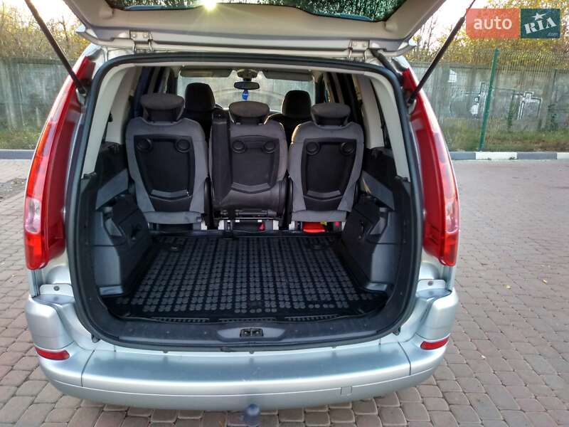 Минивэн Citroen C8 2004 в Ужгороде