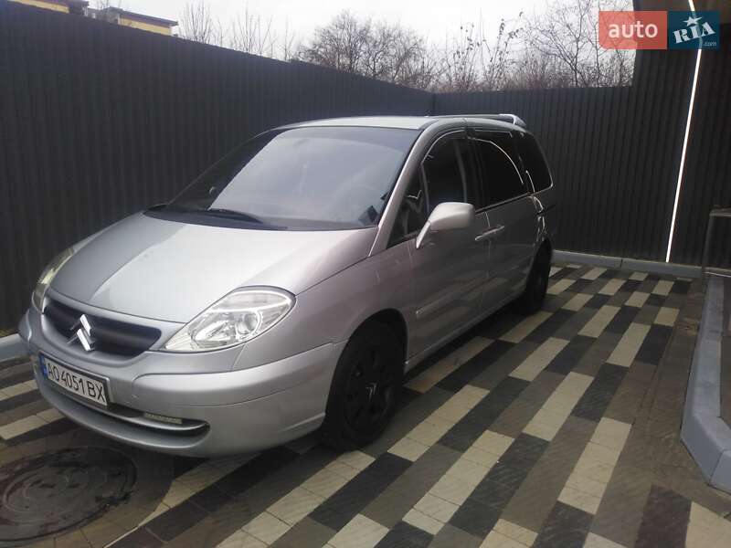 Минивэн Citroen C8 2004 в Ужгороде