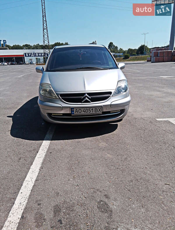 Минивэн Citroen C8 2004 в Ужгороде