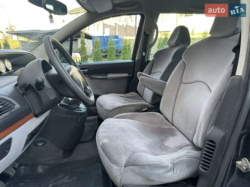Мінівен Citroen C8 2003 в Рівному