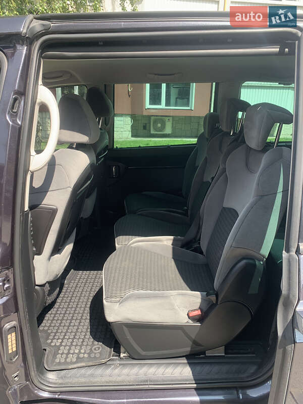 Минивэн Citroen C8 2009 в Тернополе