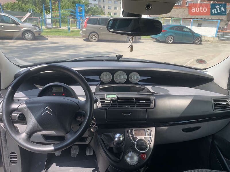 Минивэн Citroen C8 2009 в Тернополе
