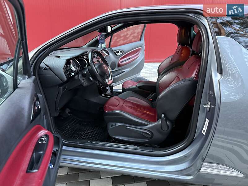 Хетчбек Citroen DS3 2010 в Львові
