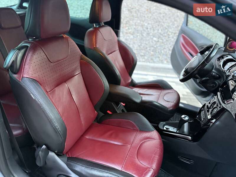 Хетчбек Citroen DS3 2010 в Львові