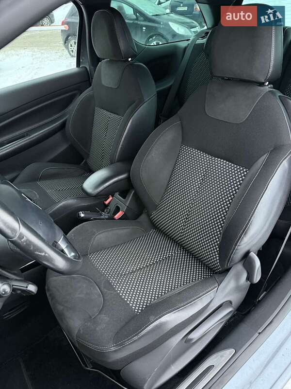 Хэтчбек Citroen DS3 2010 в Ровно