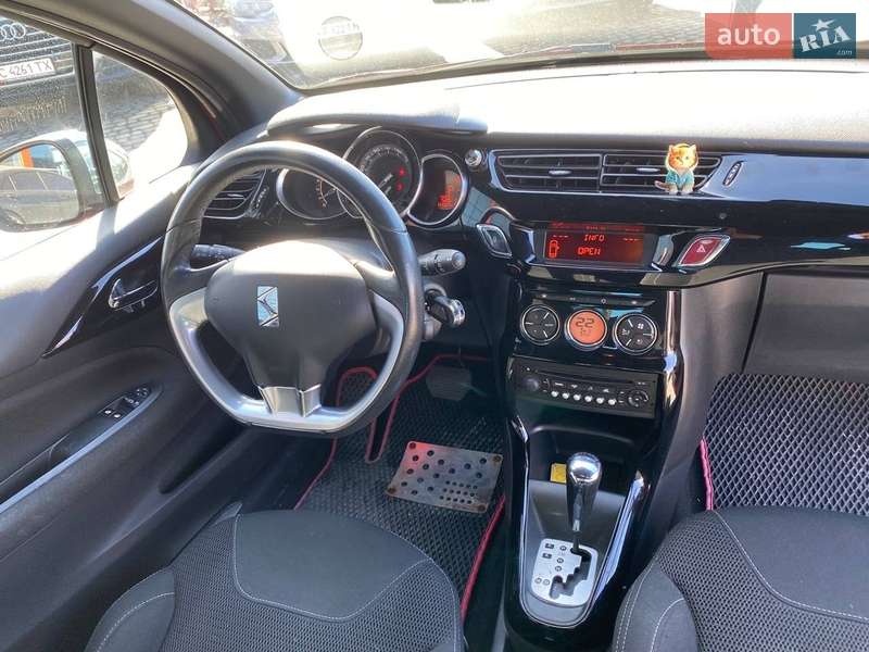 Хэтчбек Citroen DS3 2011 в Львове