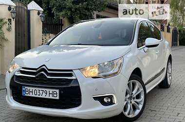 Хэтчбек Citroen DS4 2012 в 