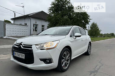 Хэтчбек Citroen DS4 2012 в 