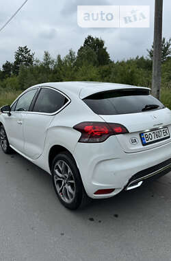 Хэтчбек Citroen DS4 2012 в 